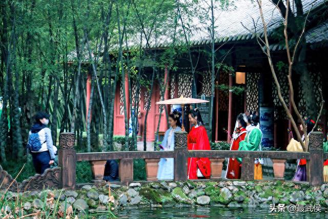 走，到望江楼公园开启“宝藏之旅”