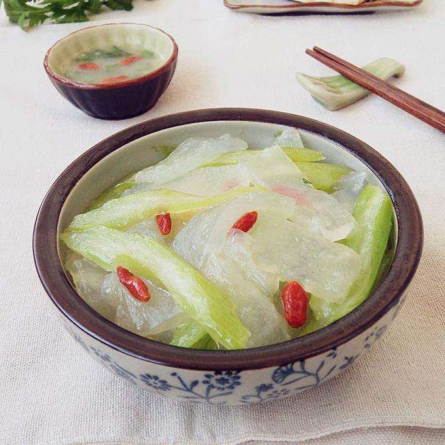 图片[4]-【芹菜炒焖子】做法步骤图 适合冬天的减肥餐 几块钱搞定-起舞食谱网