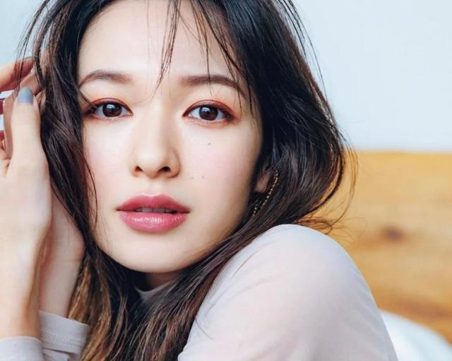 女人味清新自然日系妆容DIY，甜美日系妆容（日系风妆容教程来袭）