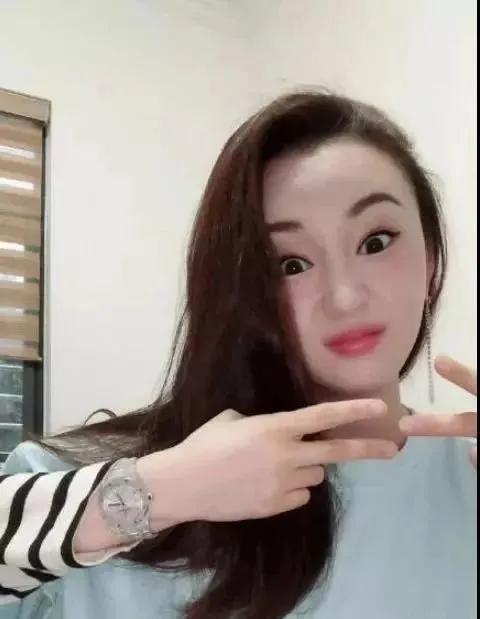 渣男锡纸烫是什么梗，渣男锡纸烫怎么打理（渣女奔驰E…的内涵段子是什么梗）