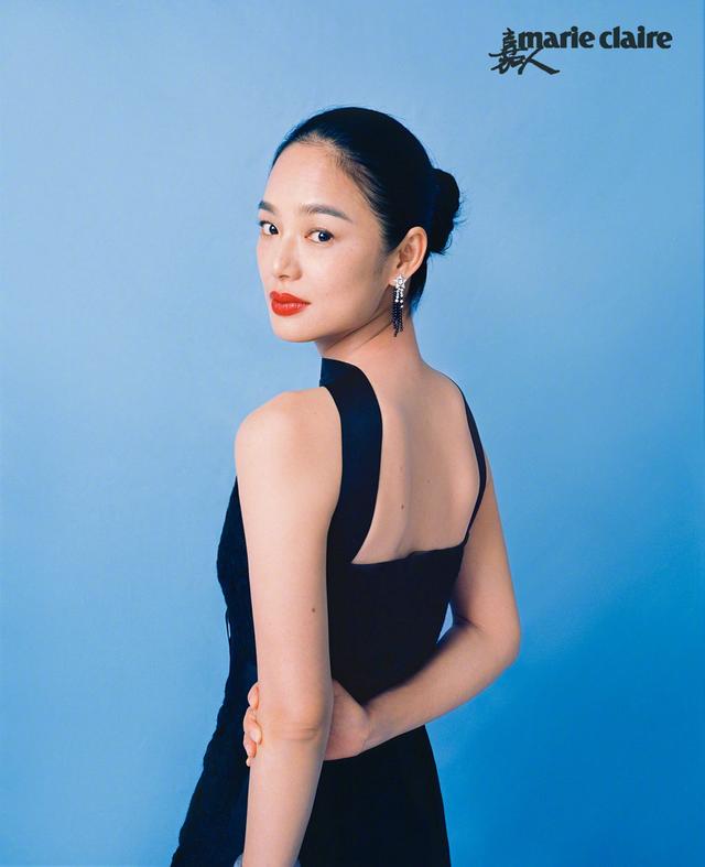 姜文老婆周韵个人资料，姜文老婆周韵生活照片（姜文妻子周韵气质绝了）