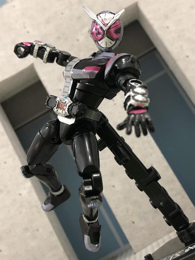 ps怎么镜像翻转，ps里怎么镜像翻转（装动镜世界版假面骑士时王登场）