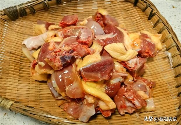 鸭子烧什么配菜好吃，鸭肉炒什么配菜好吃（鸭子别做啤酒鸭了）