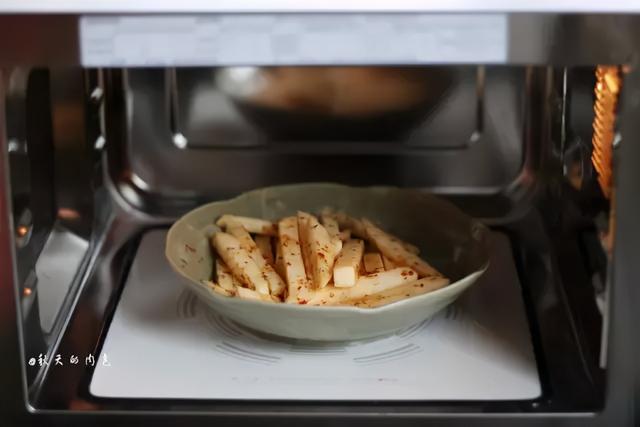 怎么选购家用微波炉，请问怎样选购家用微波炉（2021年买微波炉该怎么选）