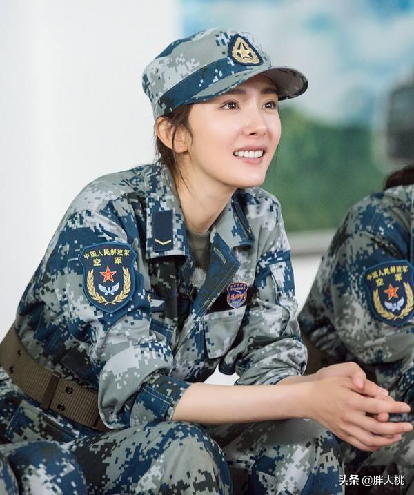 夏天晒黑了怎么变白，夏天晒黑了怎么能变白（夏天晒黑了怎么办）