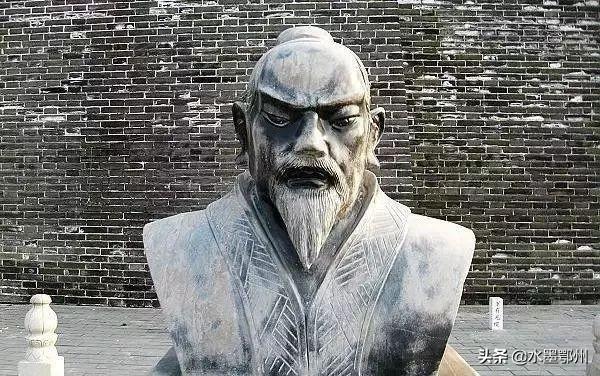 职场关系上的最高境界，职场“夹心饼干”的最高境界