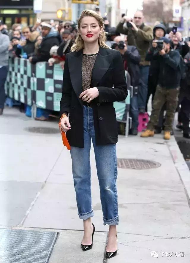 粗跟低帮高跟鞋怎么搭配裤子，气场超强的时髦组合