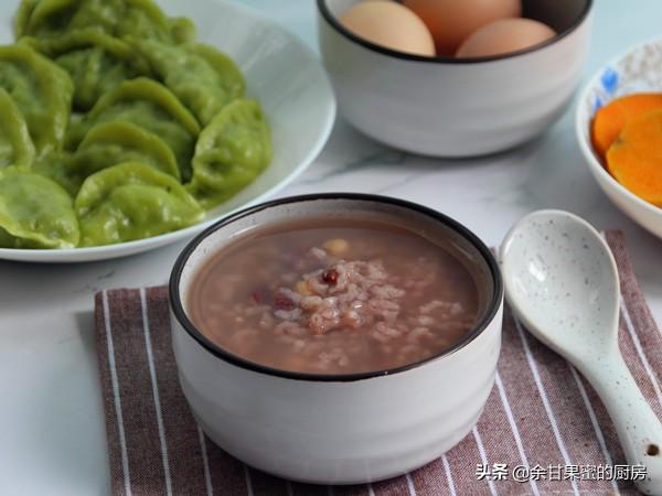 预约几个小时是几个小时后煮吗，电饭锅定时和预约怎么用（15分钟营养早餐轻松做）