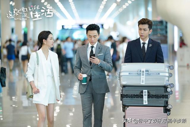 陈都灵高中丑事，陈都灵和章泽天合照（《这就是生活》开播错乱的多角恋情）