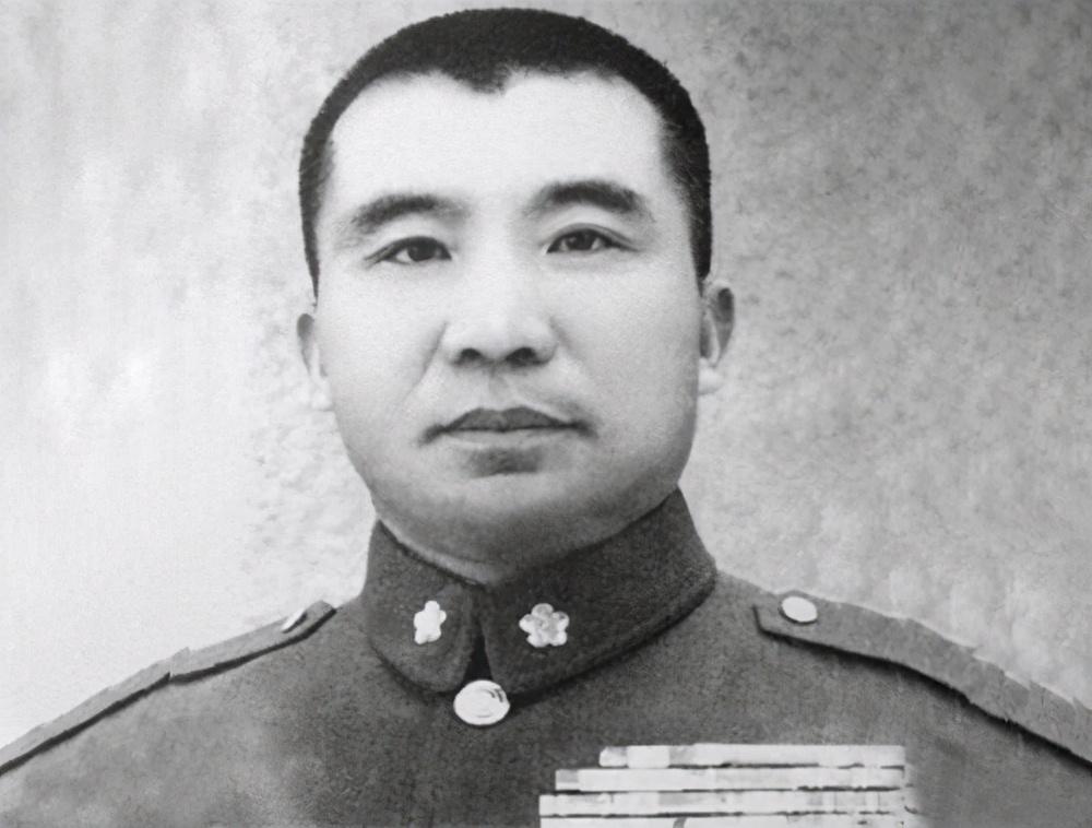 王耀武简介（王耀武堪称第一等人物）