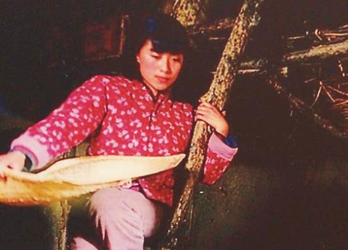 岳红的前夫是谁，国家一级演员岳红23岁成影后