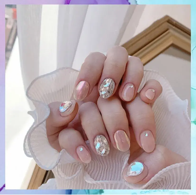 夏天指甲颜色大全图片流行，夏天显白指甲（够仙够清爽最重要是显手白）