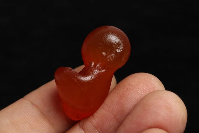 怎么鉴别蜜蜡海漂籽，怎么鉴别蜜蜡海漂籽料（天然蜜蜡海漂籽）