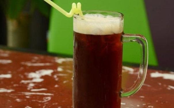 泡沫红茶的制作方法，如何泡红茶泡茶基本步骤（泡沫红茶的泡沫对人体有害吗）