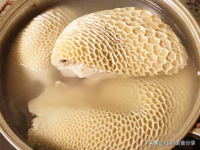 夫妻肺片名字的由来，夫妻肺片里没有肺片（夫妻肺片名字的由来视频）