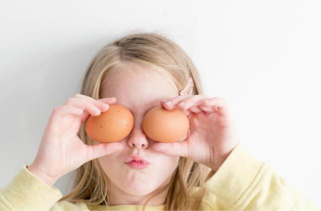 2岁前的宝宝怎么教育，2岁半的宝宝怎么教育（请逼孩子养成这5个好习惯）