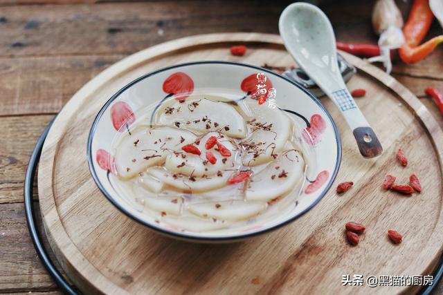 家常蒸菜白萝卜蒸白萝卜菜怎么做，用白萝卜蒸菜怎么做（多加这一样简单一蒸）