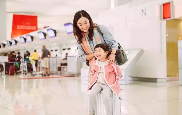 儿童买飞机票的标准，儿童买飞机票的标准是（带宝宝乘飞机有哪些注意事项）
