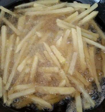 圖片[6]-【炸薯條】做法步驟圖 快餐店都這么做 難怪這么好吃-起舞食譜網