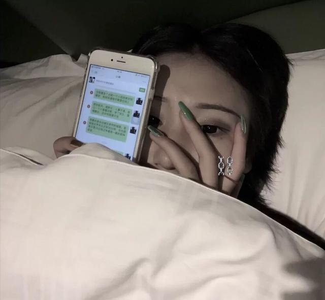 等不到天黑烟火不会太完美什么歌，等不到天黑烟火不会太完美什么歌的曲（念旧也回不到曾经——网易云音乐）