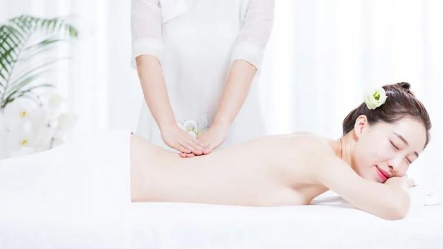 精油开背手法解析，精油开背手法解析图片（60分钟爽得你哇哇叫）