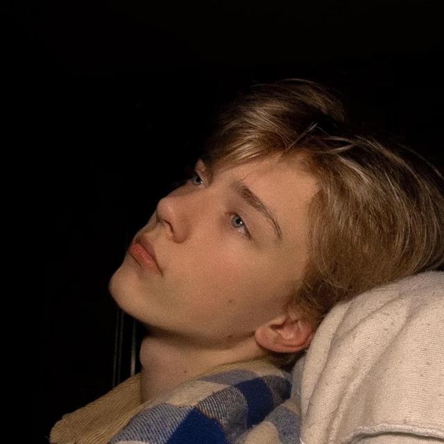 超丧男生头像微信，超丧男生头像（每日一更之臭弟弟头像日系韩系男头像丧）