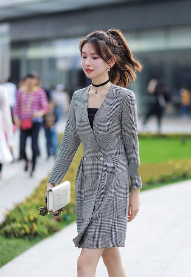 鞋带蝴蝶结的打法，四根鞋带蝴蝶结的打法（鞋带别用五星结和蝴蝶结）