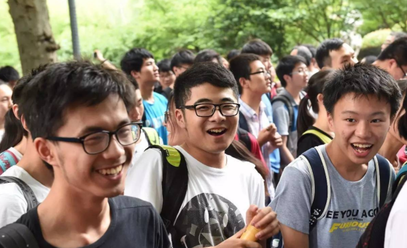 学技术学校（同是大专）