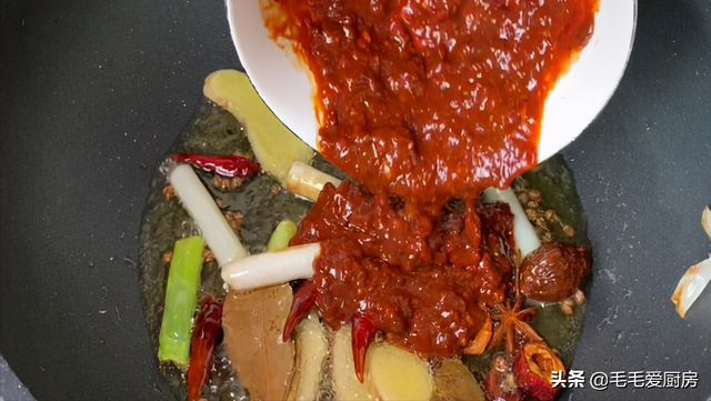 豆腐乳酱的制作方法，豆腐乳酱的制作方法视频（想吃酱大骨别去饭店了）