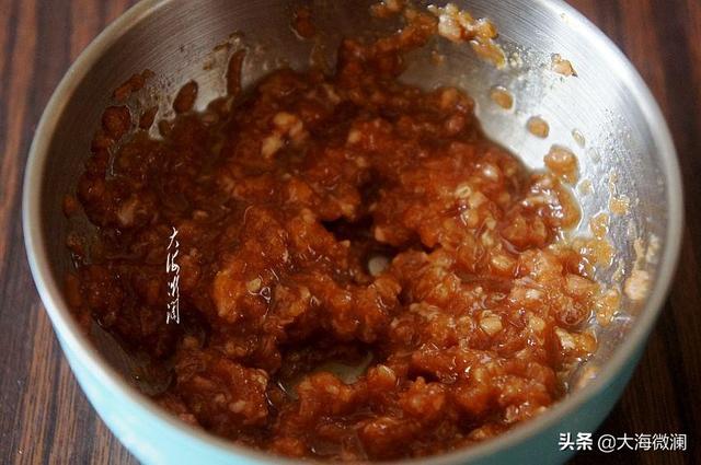 老东北美食最新三鲜馅蒸饺，三鲜馅香喷喷好吃又补钙