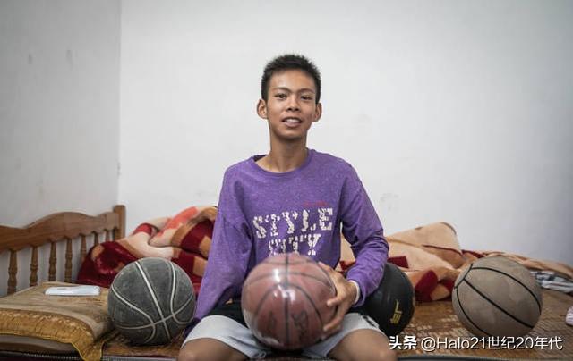 独臂杜兰特一只手的干拔你见过吗，“一只手干拔”“让你一只手”…他们身残志坚却从未停止追逐梦想