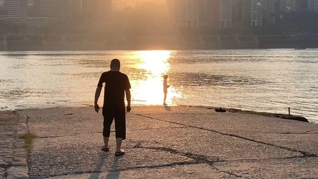 怎么拍摄短视频(哪里可以学短视频剪辑制作)