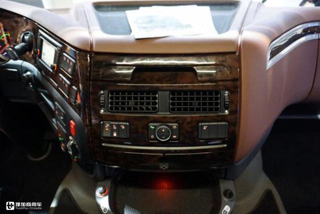 欧卡的卡车有什么功能，荷兰达夫卡车怎么样