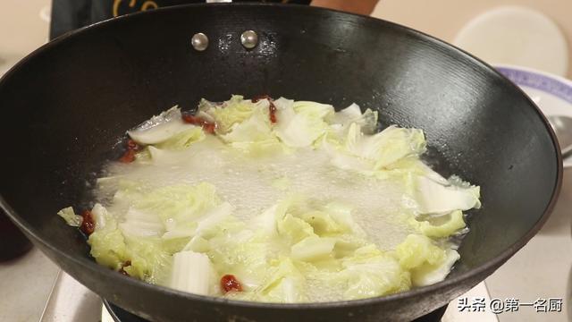 大白菜汤怎么做简单又好喝，记得多加这一样食材