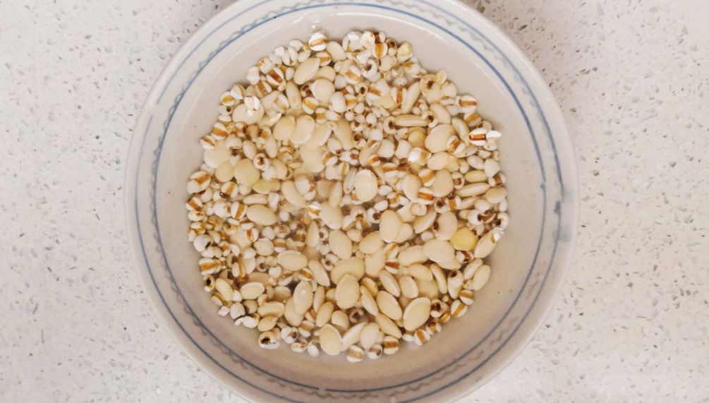 圖片[2]-【土茯苓骨頭湯】做法步驟圖 常喝一身輕 人精神-起舞食譜網