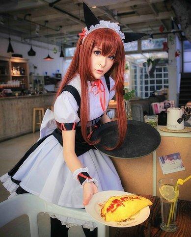 范冰冰女仆装惊艳，李晨范冰冰撒娇式拥抱（女星同穿女仆装：杨幂可爱）