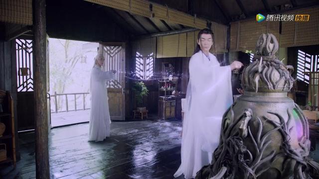 息泽就是东华吗，三生三世枕上书小说中在阿兰若之梦中凤九是否知道（剧情67,阿兰若版本小白几乎接不住）