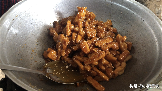 拔丝红薯家常简单做法，农村流水席大厨