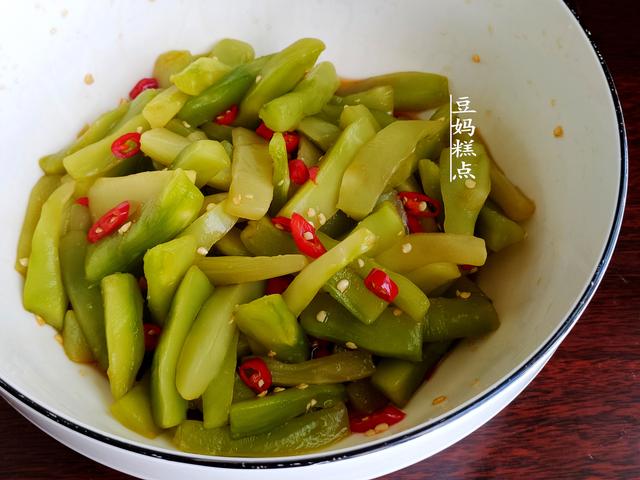 莴笋怎么腌制好吃，如何腌制酱莴笋（清脆爽口的开胃小菜）
