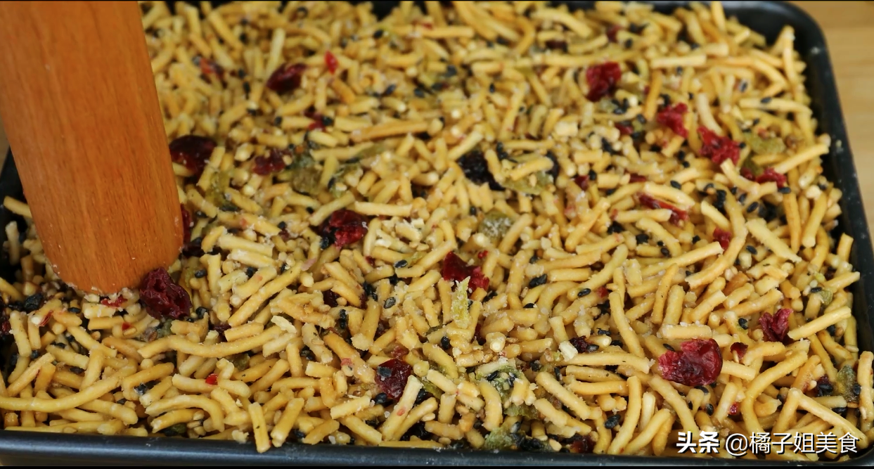 图片[6]-面条新吃法 香脆可口 比沙琪玛还好吃 大人小孩都爱 做法超简单-起舞食谱网