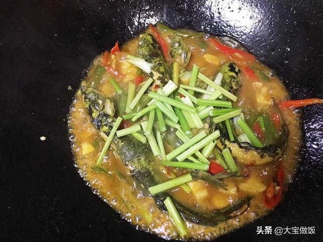 黄辣丁怎么做好吃，黄辣丁在家这样做简单又美味（这样烧出来的黄辣丁太下饭）
