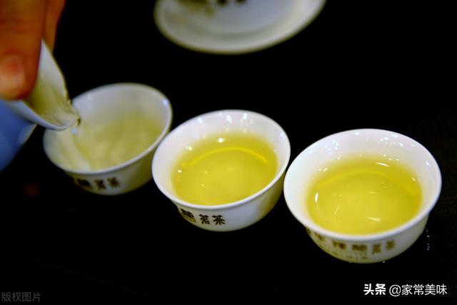 乌龙茶属于绿茶吗，绿茶包括哪些茶叶品种（“乌龙茶”与“绿茶”的3大区别）