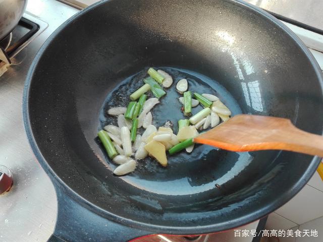 酱焖黄花鱼的正确做法，海边人的家常做法