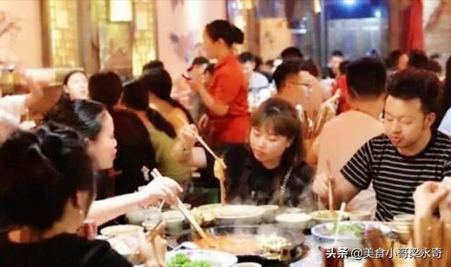 炖牛鞭汤的家常做法，女生聚餐时碰见这道菜