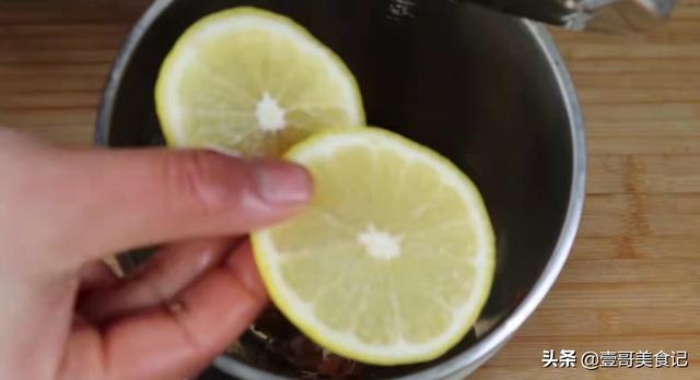 除电水壶的水垢，电水壶除水垢的七大常用方法（电热水壶水垢再多也别怕）