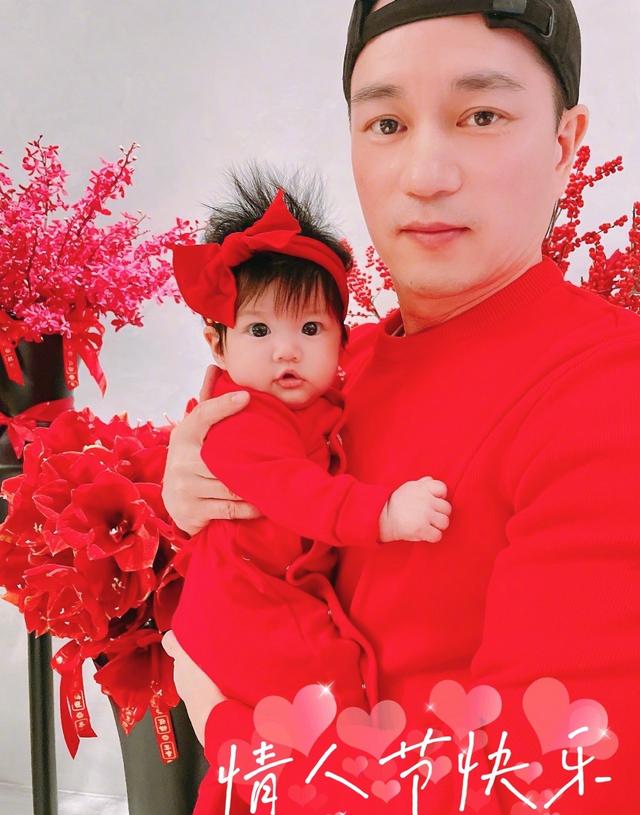 安以轩结婚了吗，安以轩结婚纪念日宣布二胎（晒视频宛如20岁花信少女）