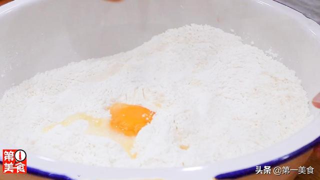 炸油条的做法和配方（早餐师傅商业级炸油条配方和秘诀在这）