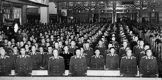 军衔等级排名从小到大（解放军和武警部队衔级制度简史）