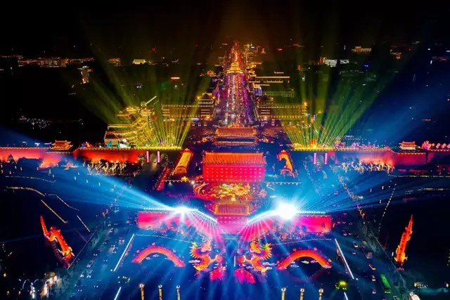 2020年大雁塔喷泉几点开始，大雁塔喷泉2020年12月（升级改版后的大雁塔喷泉表演时间公布）