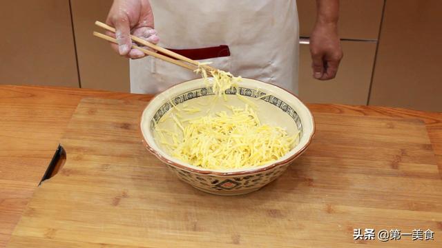 红烧肉的热量是多少，红烧肉的热量是多少千焦（难怪很多人喝水都胖）